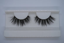 Load image into Gallery viewer, Magnetic Eyelashes - Talia

